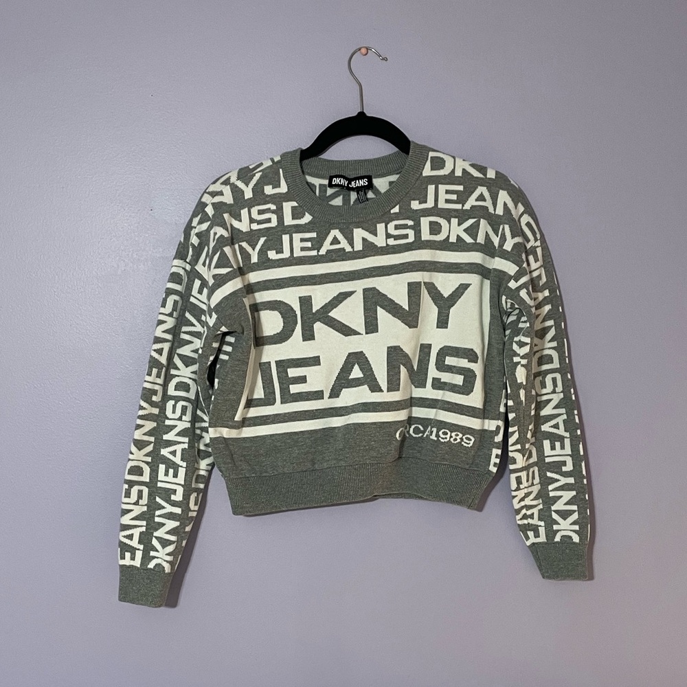 DKNY Cropped Gray Crew Neck Sweater with Chic Design